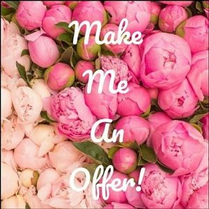 REASONABLE OFFERS ARE WELCOME!✨🌟⭐️💫